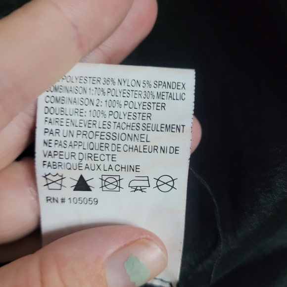 Xscape formal black gown size 4 - Picture 5 of 7